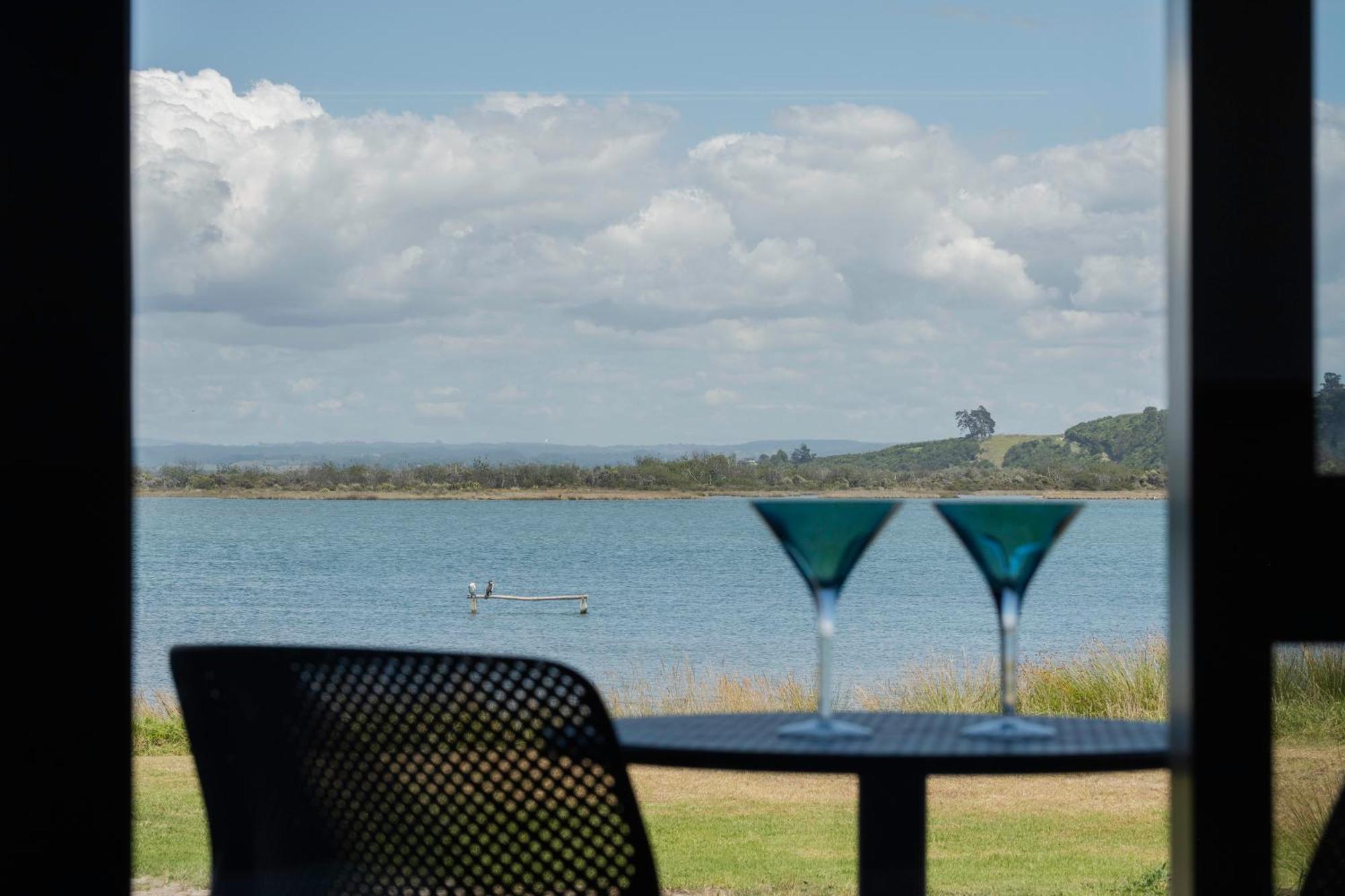 Pukehina Estuary Sunset Views Townhouse & Studio Eksteriør bilde