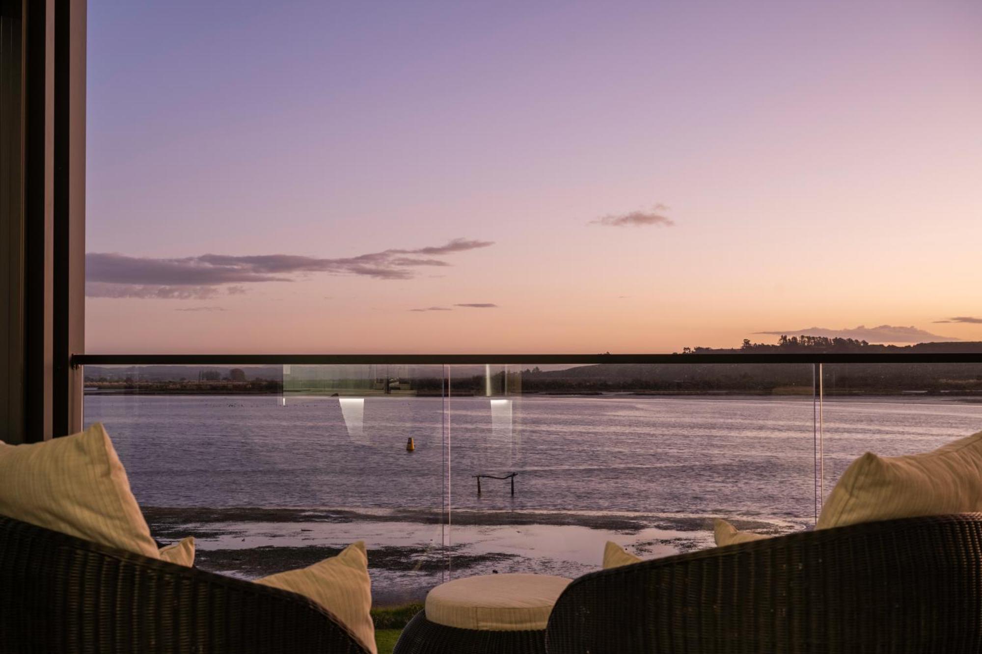 Pukehina Estuary Sunset Views Townhouse & Studio Eksteriør bilde