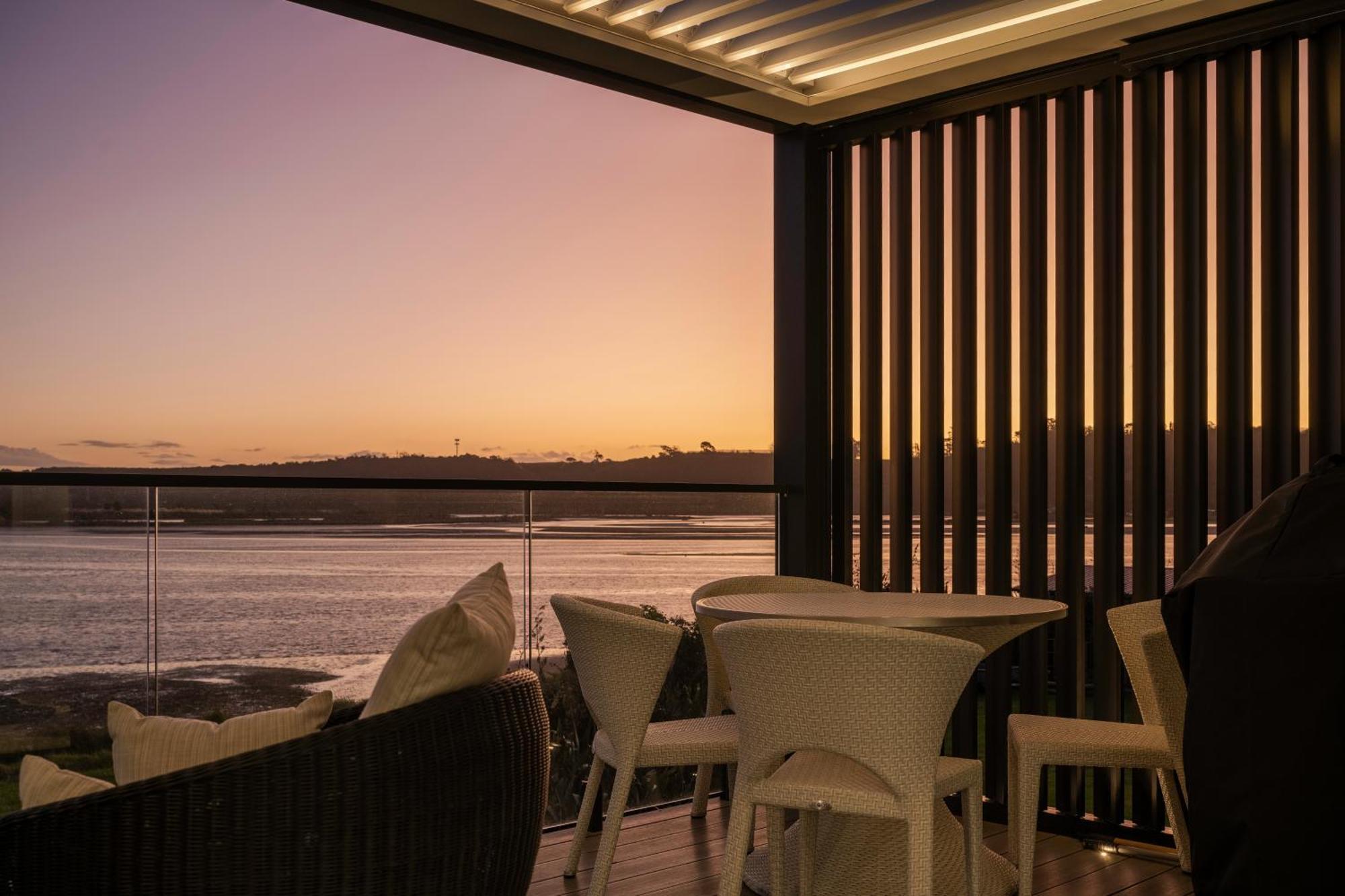 Pukehina Estuary Sunset Views Townhouse & Studio Eksteriør bilde